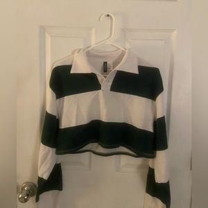 H&M dark green stripped cropped long sleeve